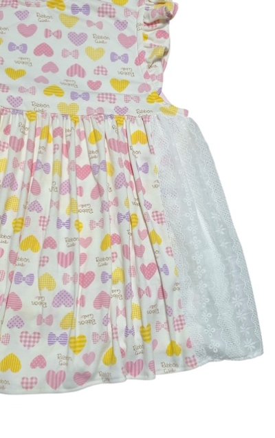 サイドにレース