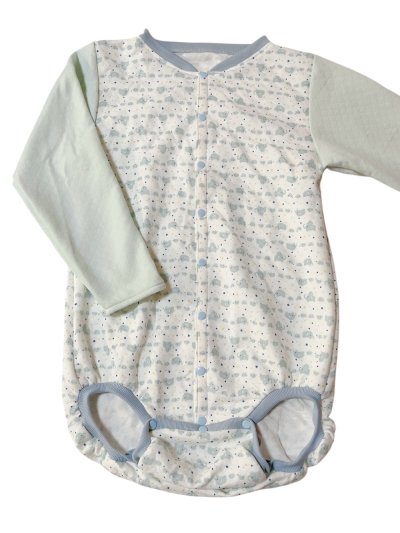 袖部分が無地ミルキーミント色のキルト生地