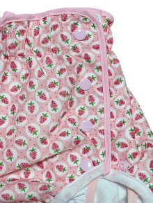 他の写真1: 大人用 おむつカバーいちご柄パイル防水