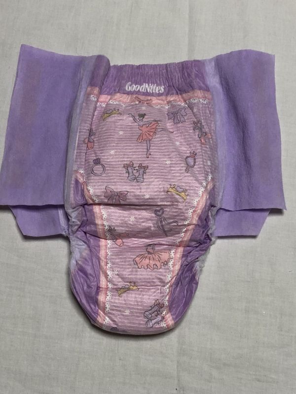 子供用紙おむつ Goodnites女の子用 L 27 44kg バラ売り 韓国 大人用ロンパースbabyangel