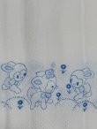 レトロなウサギとヒツジ柄