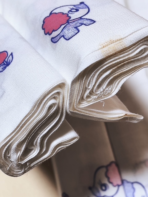 画像: 布おむつ平織りワンちゃん柄 新古品 昭和レトロ70cm